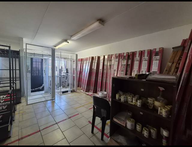450M² WAREHOUSE TO LET IN ALLANDALE